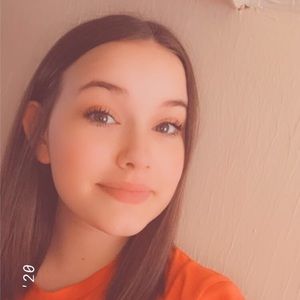 Meet your Posher, Mickayla